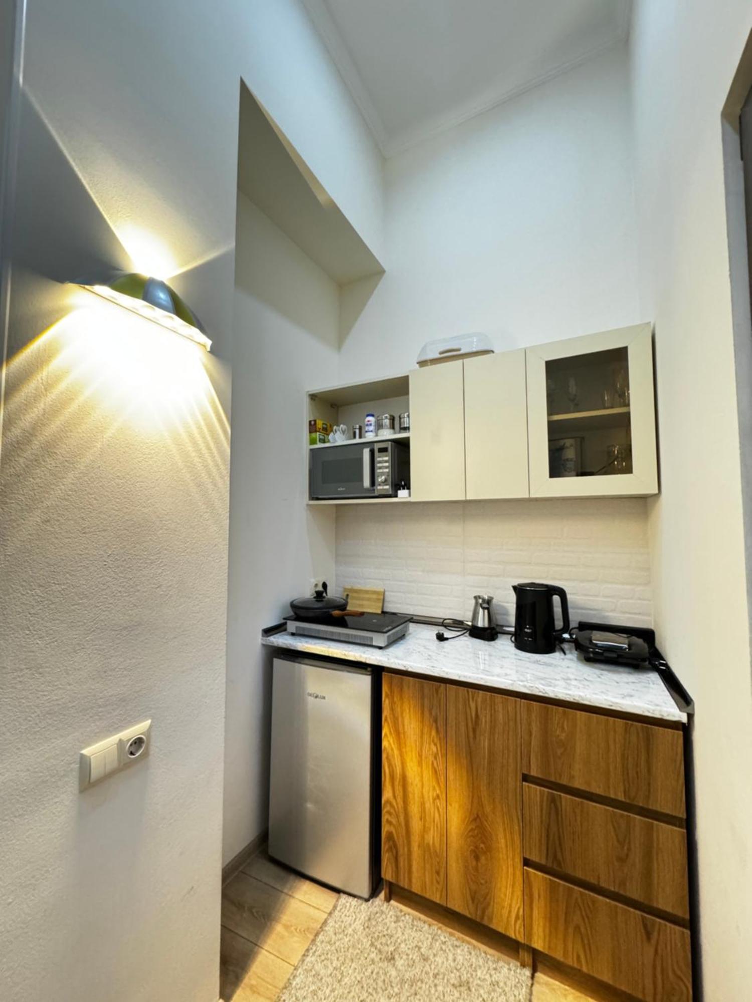 Silver Apartment